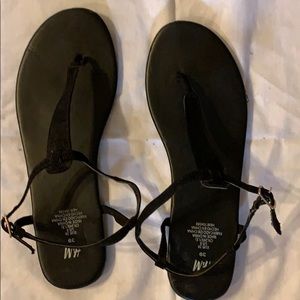 H and M black suede like flats